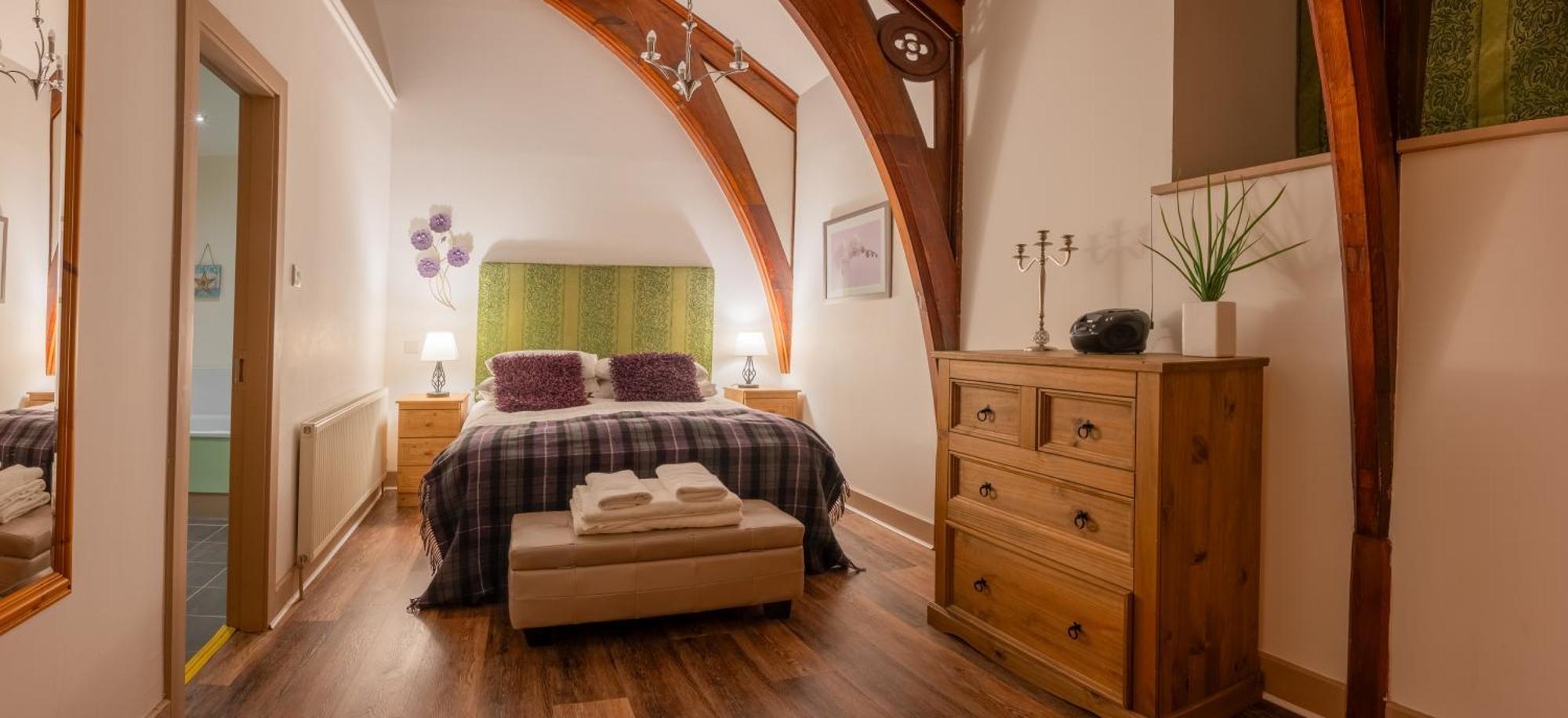 The Caledonian 3 Bedroom Self Catering Apartment In Historic Abbey Fort Augustus Exterior foto